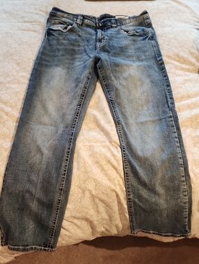 Axel Classic Men's Blue Jeans - Comfortable Everyday Denim 34 X 32